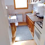 アパート Panorama Sky -11 Min By Walk To Old Town - Free Parking *