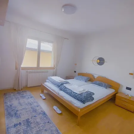 Апартаменты Panorama Sky -11 Min By Walk To Old Town - Free Parking *